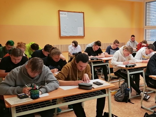 01 - Matematická soutěž - školní kolo.jpg